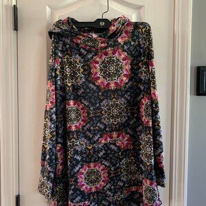 Womens hooded pullover